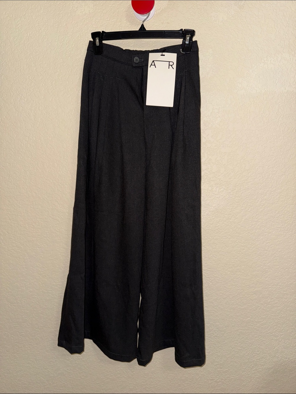 NWT ATORIE A20025 Wide Leg Pleated Trousers Charcoal Gray Size Small